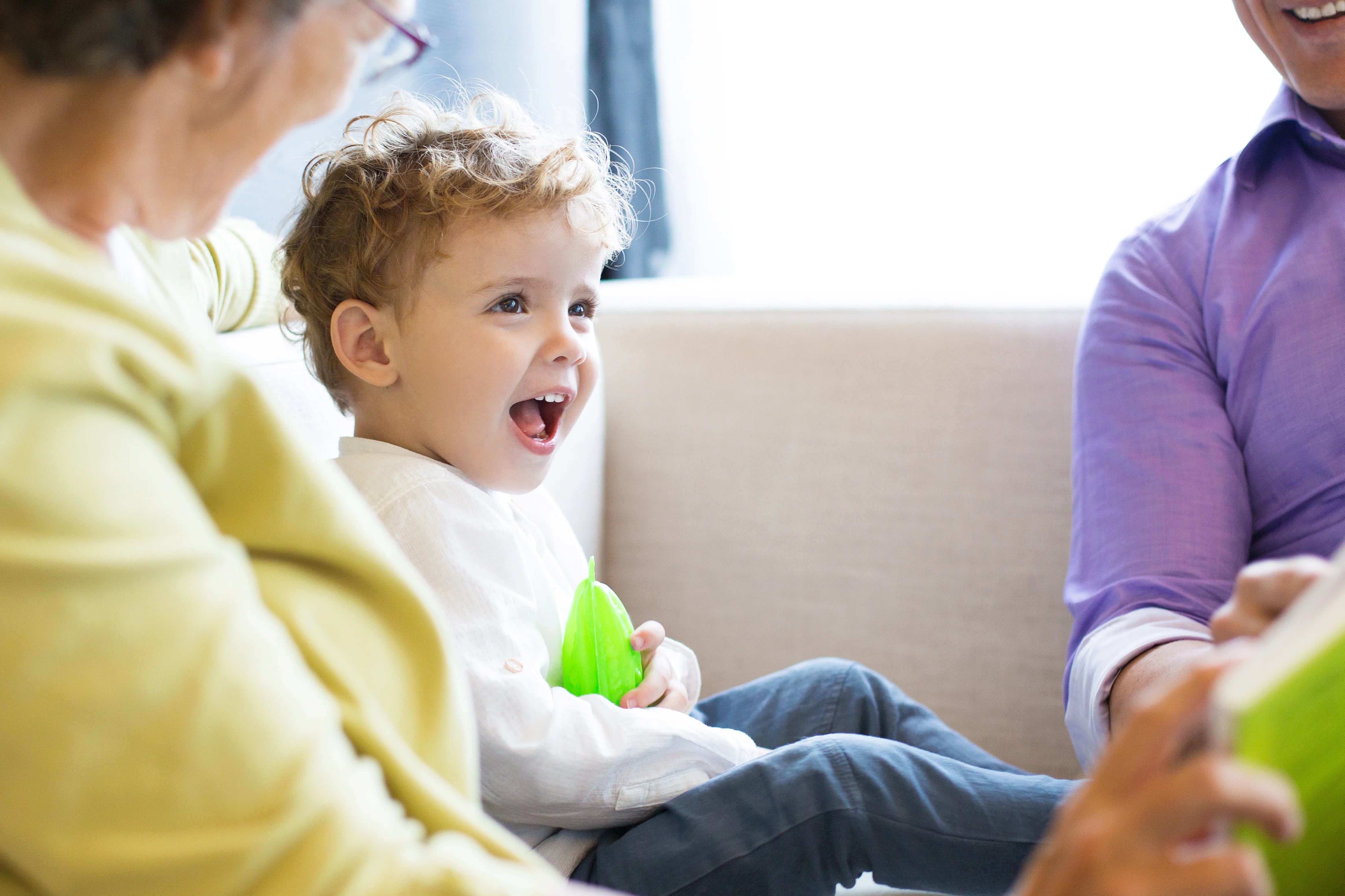 Kommunikation mit Kindern ist essenziell. Wir haben sieben Prinzipien, die es dir leichter machen sollen